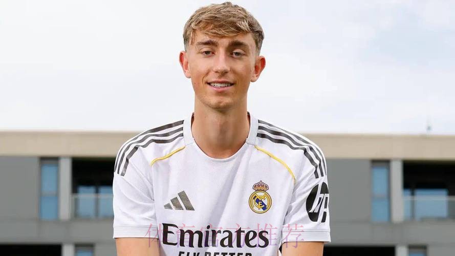 皇马的目标是留住齐祖 将与其开会讨论一切问题