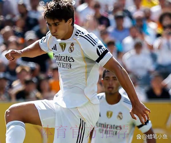 第3等级联赛小卒晃飞皇马2巨星!随后一幕帅炸