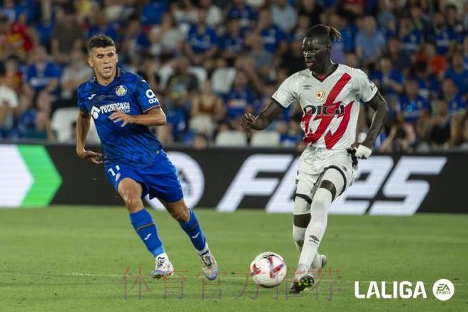 西甲-阿拉巴替补任意球制胜 皇马2-1阿尔梅里亚